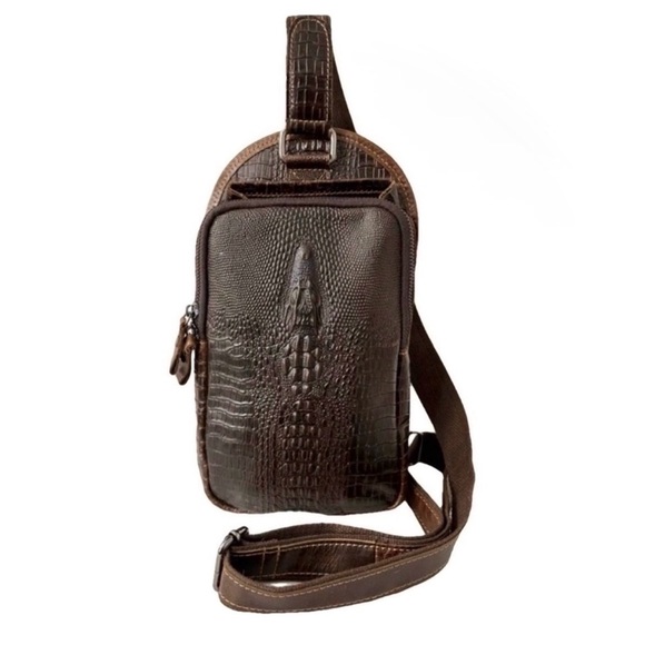 Travel Sling NWOT Sm Gator/CrocEmbossed Leather Shoulder